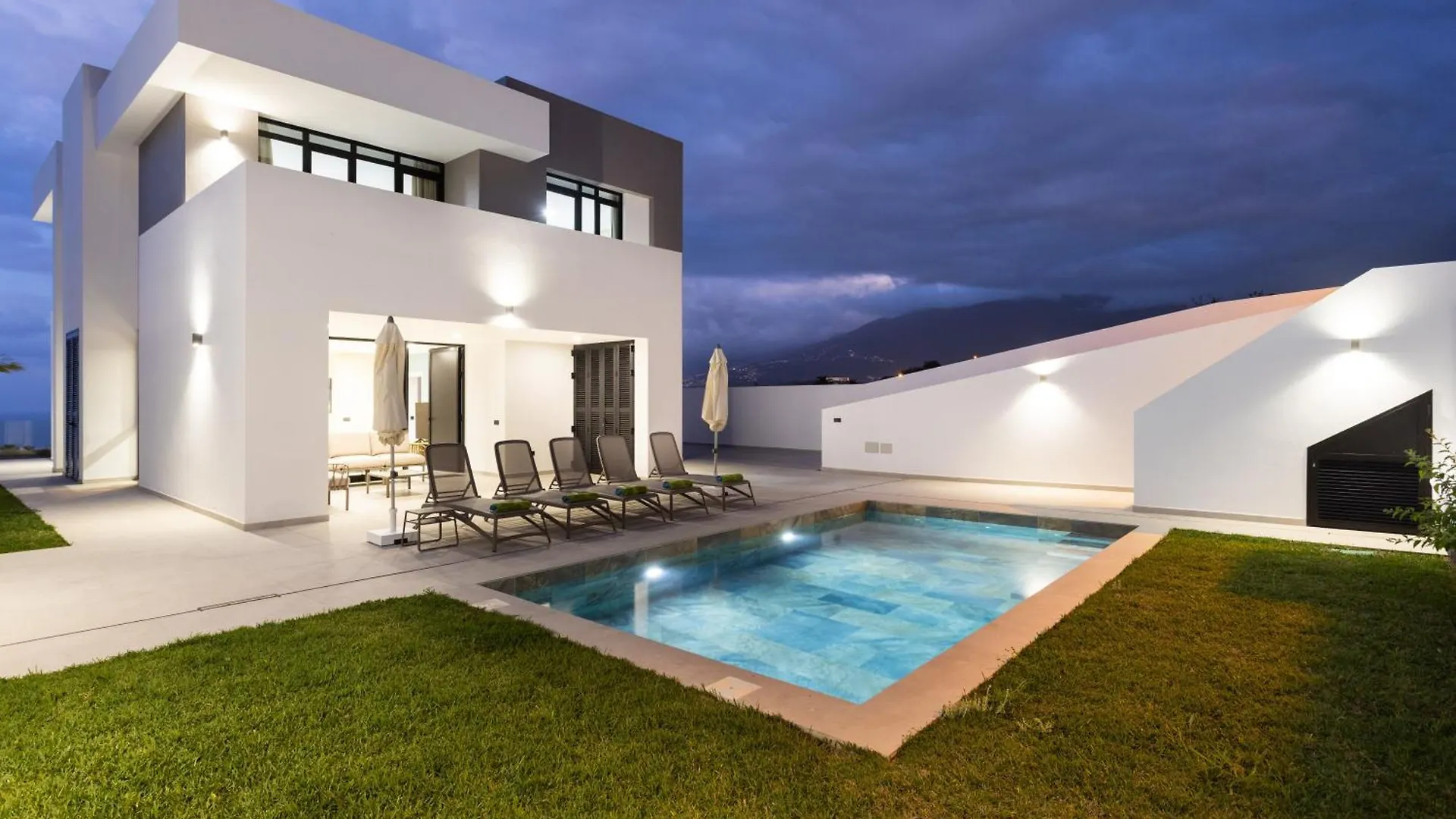 Nuevo Gorvorana 3 - Piscina Privada, Bbq Villa Realejo Bajo 0*,  Spain